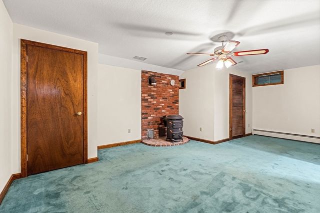 89 W Meadow Rd, Lowell, MA 01854