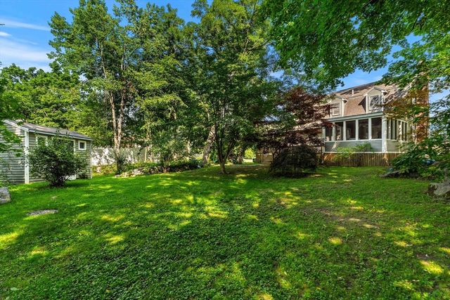 89 W Meadow Rd, Lowell, MA 01854