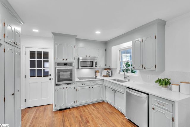 9 Melbourne Lane, Greenville, SC 29615