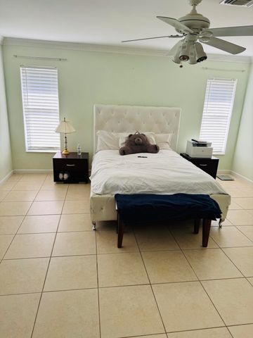 4134 Alpinia Ct Court N, Boynton Beach, FL 33436