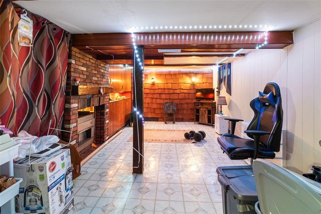107 Olympia Avenue, Pawtucket, RI 02861