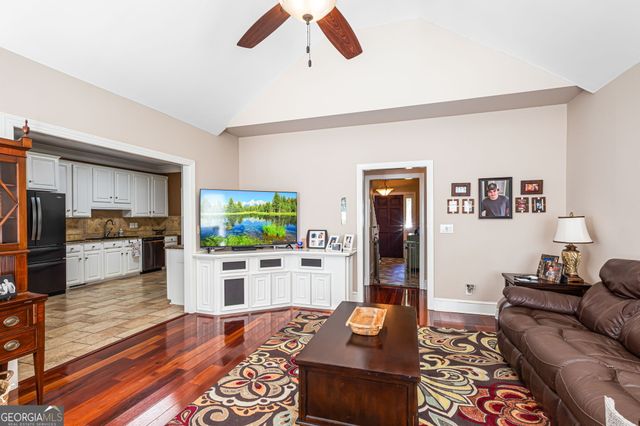 1030 Hickory Ridge Drive, Macon, GA 31204