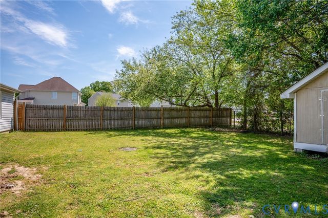 3902 Gloucester Dr, Hopewell, VA 23860