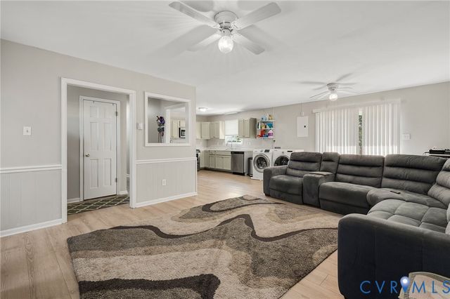 3902 Gloucester Dr, Hopewell, VA 23860