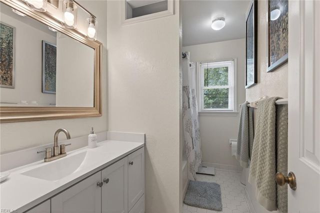 2105 Buckboard CT, Virginia Beach, VA 23456