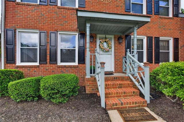 2105 Buckboard CT, Virginia Beach, VA 23456