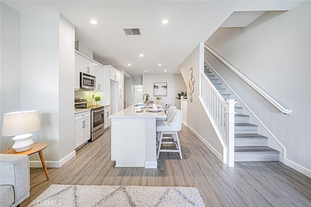 7082 Stanton, Buena Park, CA 90621