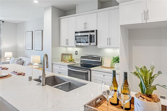 7082 Stanton, Buena Park, CA 90621