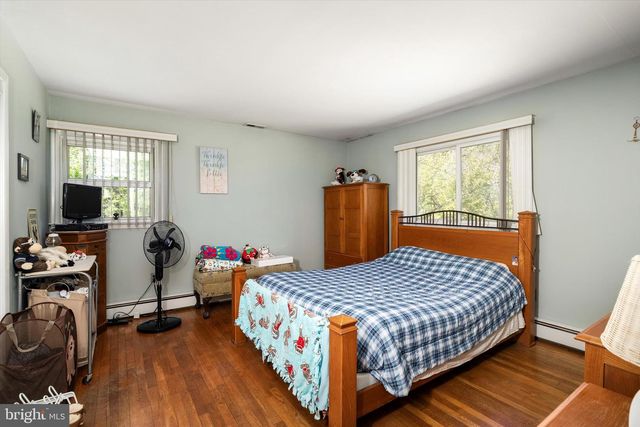 239 BAKERS BASIN RD, Trenton, NJ 08648