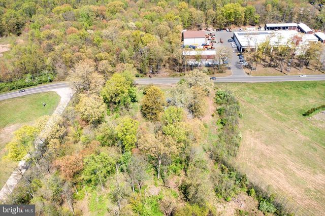239 BAKERS BASIN RD, Trenton, NJ 08648