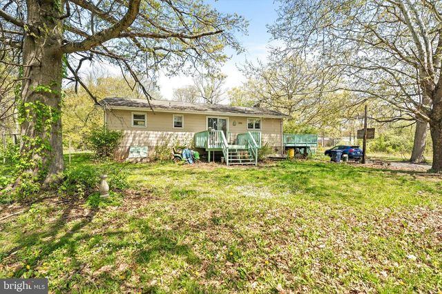 239 BAKERS BASIN RD, Trenton, NJ 08648