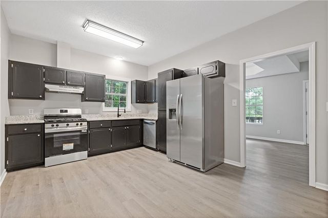 216 Highland Drive, Mcdonough, GA 30253