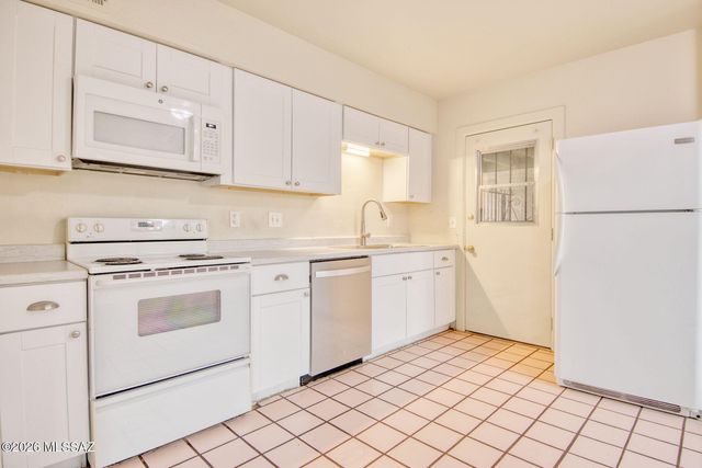 1948 W Amy Drive, Tucson, AZ 85705