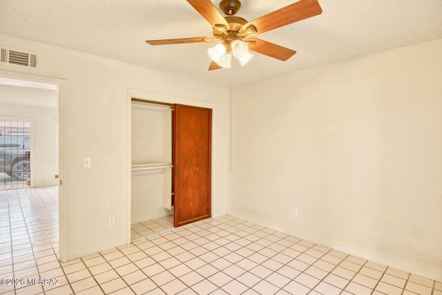 1948 W Amy Drive, Tucson, AZ 85705