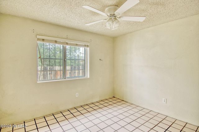 1948 W Amy Drive, Tucson, AZ 85705