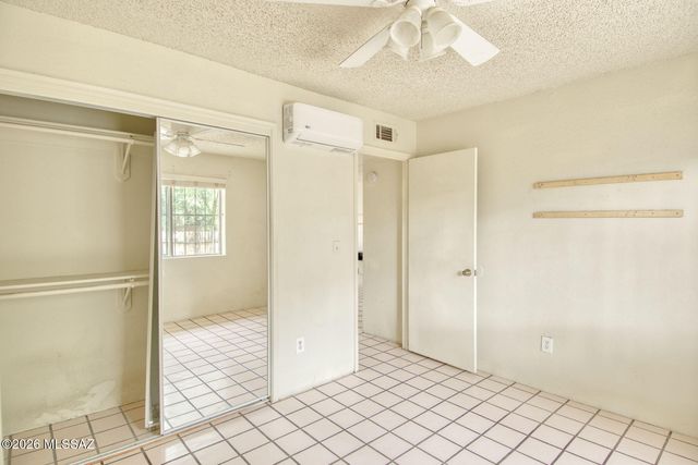 1948 W Amy Drive, Tucson, AZ 85705
