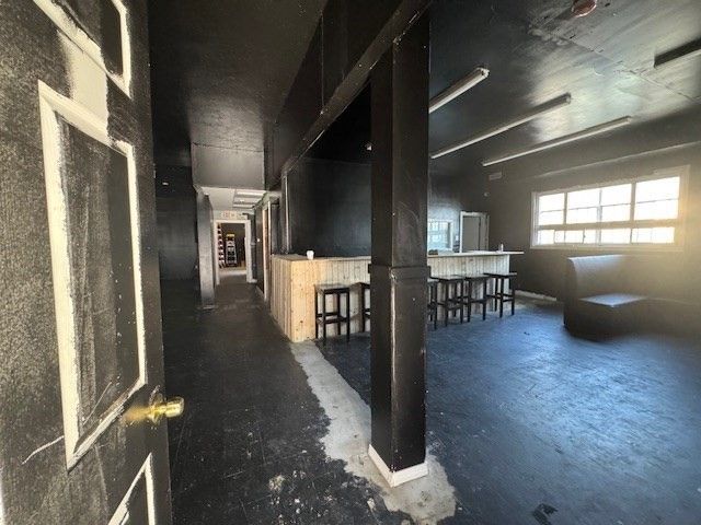 64 Dewey St, Worcester, MA 01610