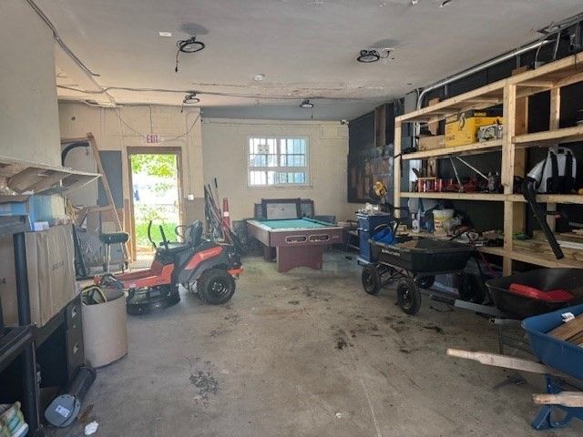 64 Dewey St, Worcester, MA 01610