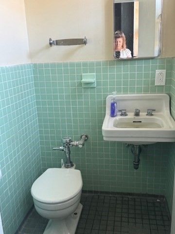 64 Dewey St, Worcester, MA 01610