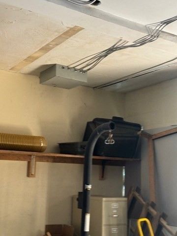 64 Dewey St, Worcester, MA 01610