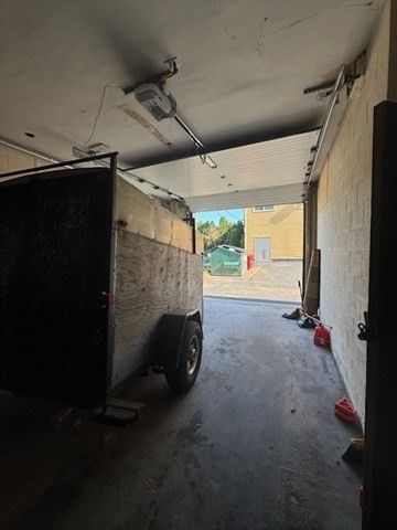 64 Dewey St, Worcester, MA 01610