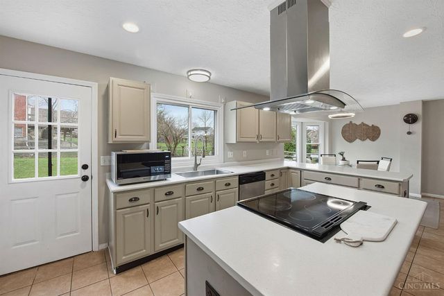 5445 Pine Vista Court, West Chester, OH 45069