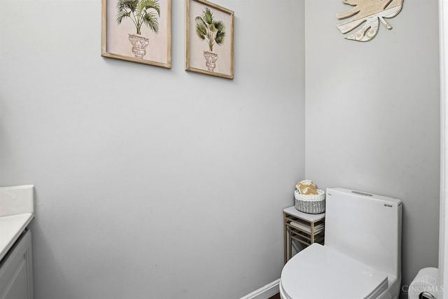 5445 Pine Vista Court, West Chester, OH 45069