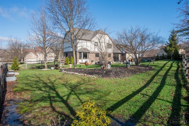 5445 Pine Vista Court, West Chester, OH 45069