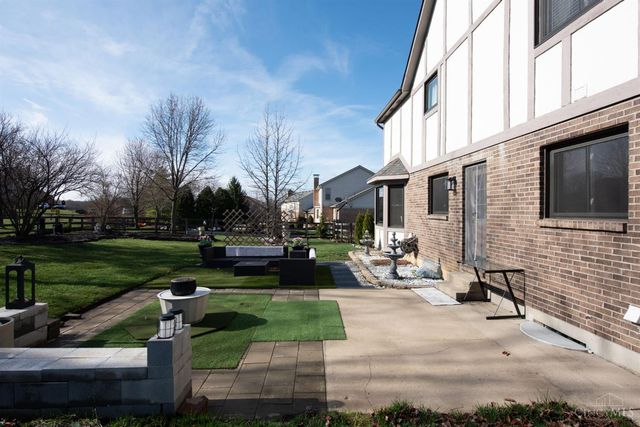 5445 Pine Vista Court, West Chester, OH 45069