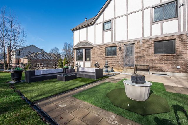 5445 Pine Vista Court, West Chester, OH 45069