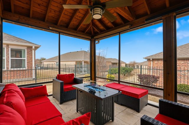 8035 Cool River Drive, Frisco, TX 75036