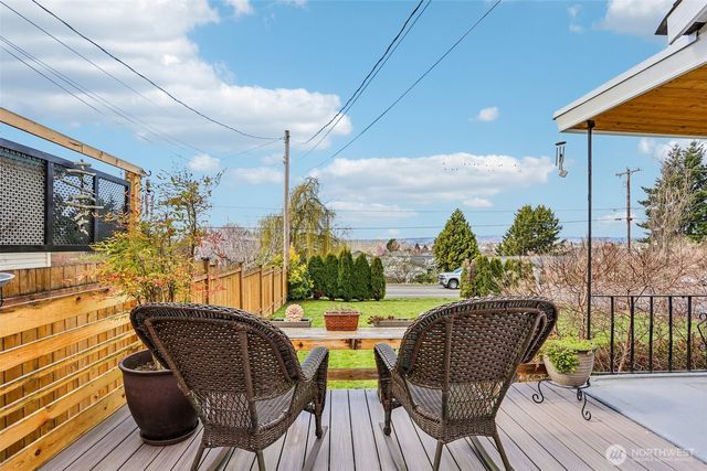 4913 W Sunnyside Boulevard, Marysville, WA 98270