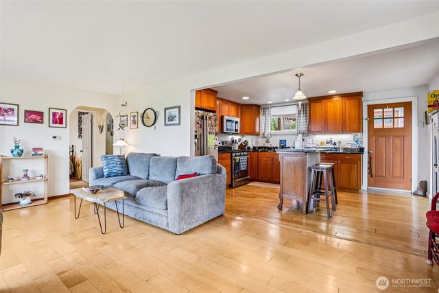 4913 W Sunnyside Boulevard, Marysville, WA 98270