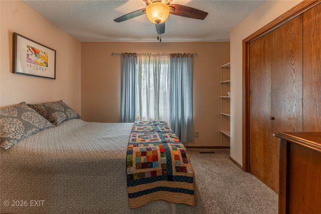 2210 Merle Huff Avenue, Norwalk, IA 50211