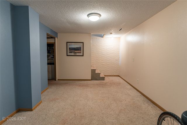 2210 Merle Huff Avenue, Norwalk, IA 50211