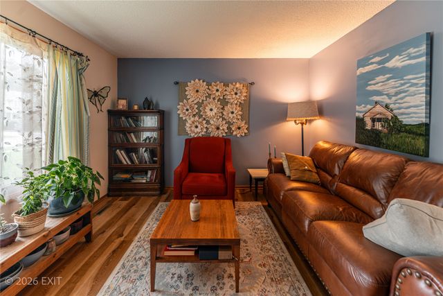 2210 Merle Huff Avenue, Norwalk, IA 50211