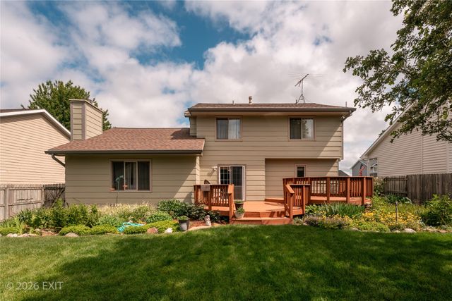 2210 Merle Huff Avenue, Norwalk, IA 50211