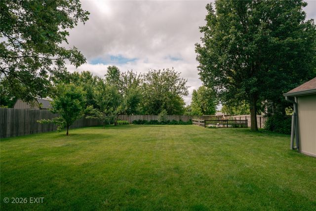 2210 Merle Huff Avenue, Norwalk, IA 50211