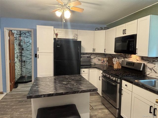55 Boulevard Knolls, Poughkeepsie, NY 12601