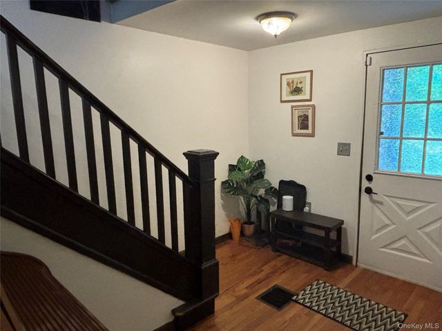 55 Boulevard Knolls, Poughkeepsie, NY 12601