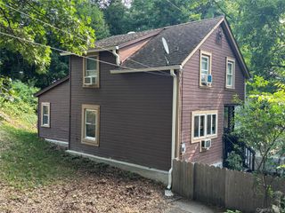 55 Boulevard Knolls, Poughkeepsie, NY 12601