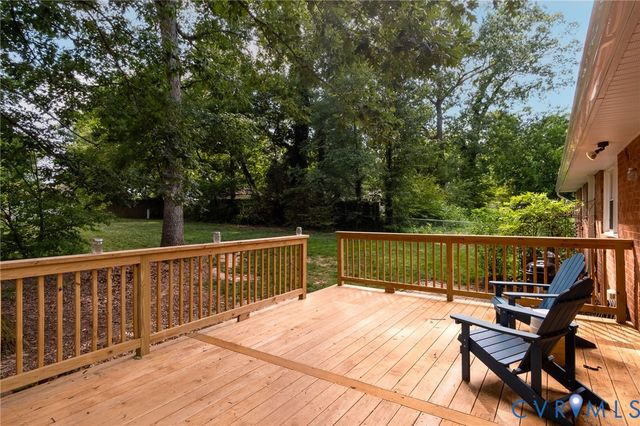 10341 Vineland Rd, North Chesterfield, VA 23235