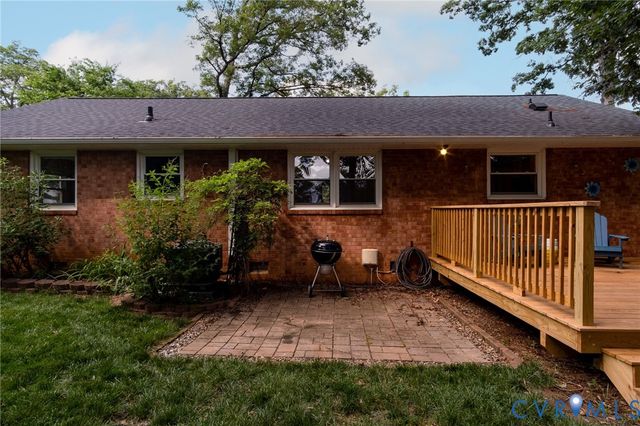 10341 Vineland Rd, North Chesterfield, VA 23235