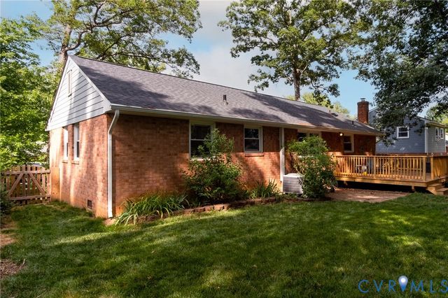 10341 Vineland Rd, North Chesterfield, VA 23235