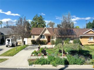 18915 Liggett, Northridge (los Angeles), CA 91324