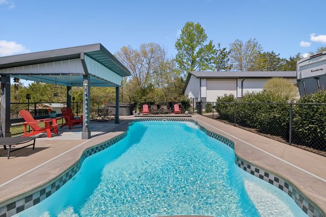 3010 Spencer Mill Rd, Bon Aqua, TN 37025
