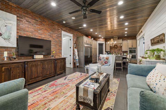 3010 Spencer Mill Rd, Bon Aqua, TN 37025
