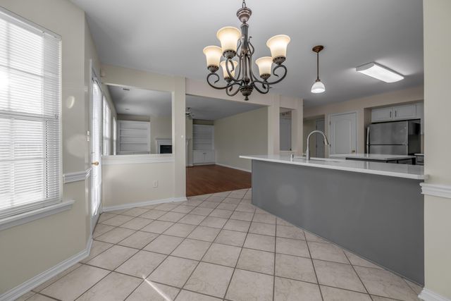 2204 Burns Court, Lexington, KY 40513