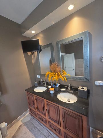 5836 S Prairie Avenue 3, Chicago, IL 60637