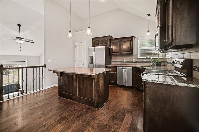 11224 Cernech Road, Kansas City, KS 66109